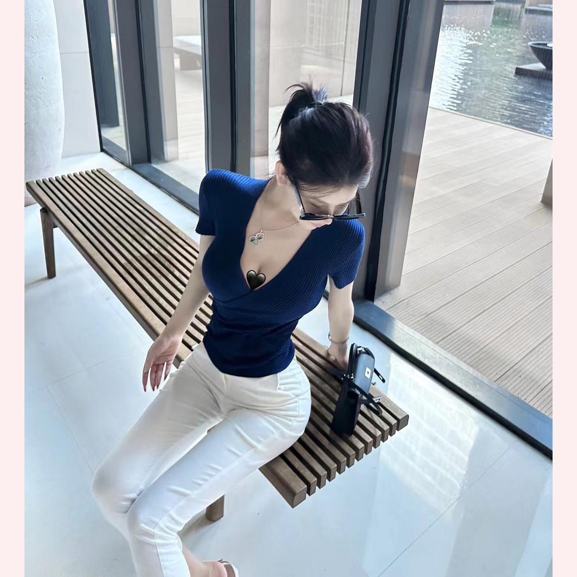 Low Cut Tight Fit Short Sleeve - T Shirt Tight Fit のレビューと価格