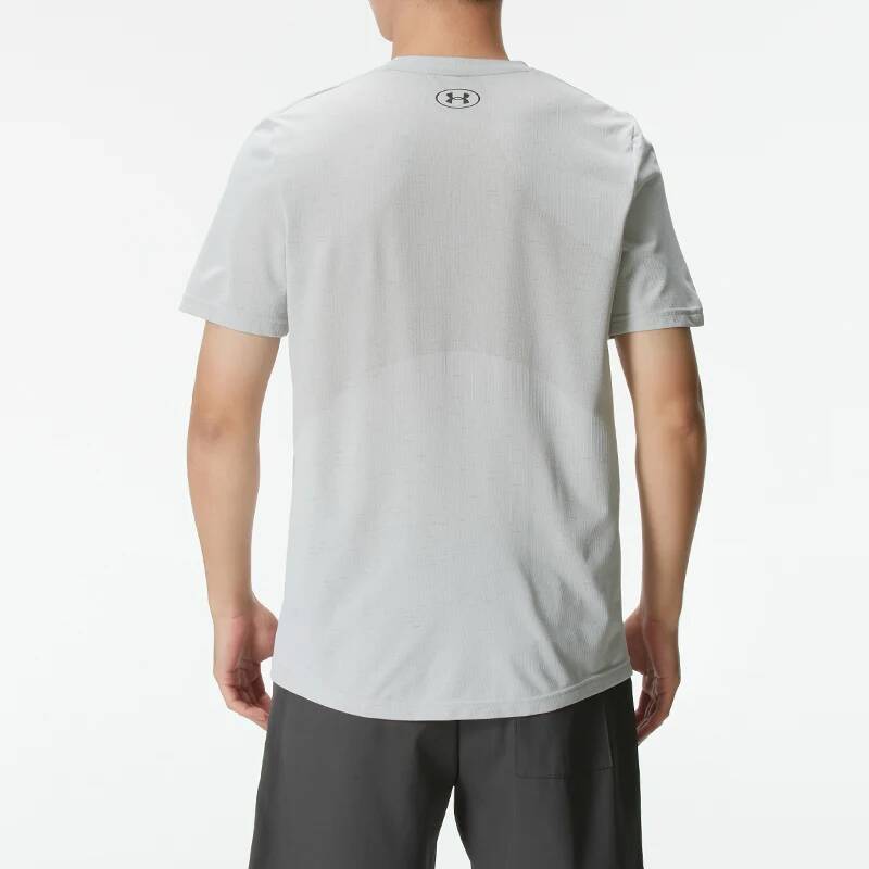 Under Armour Men Slim Fit Mesh - Undershirt Crew Neck のレビューと価格