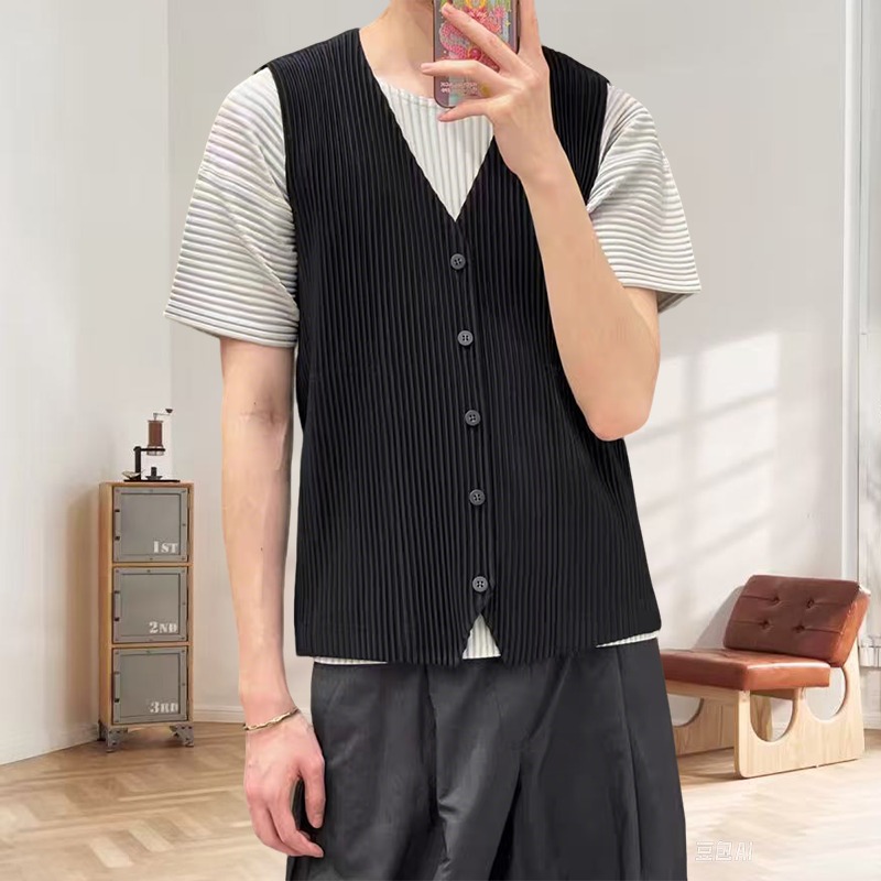 Miyake Pleated Original Unders - Undershirt Crew Neck のレビューと価格