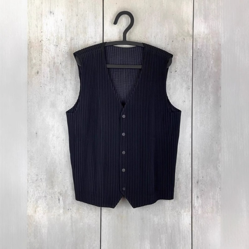 Miyake Pleated Original Unders - Undershirt Crew Neck のレビューと価格
